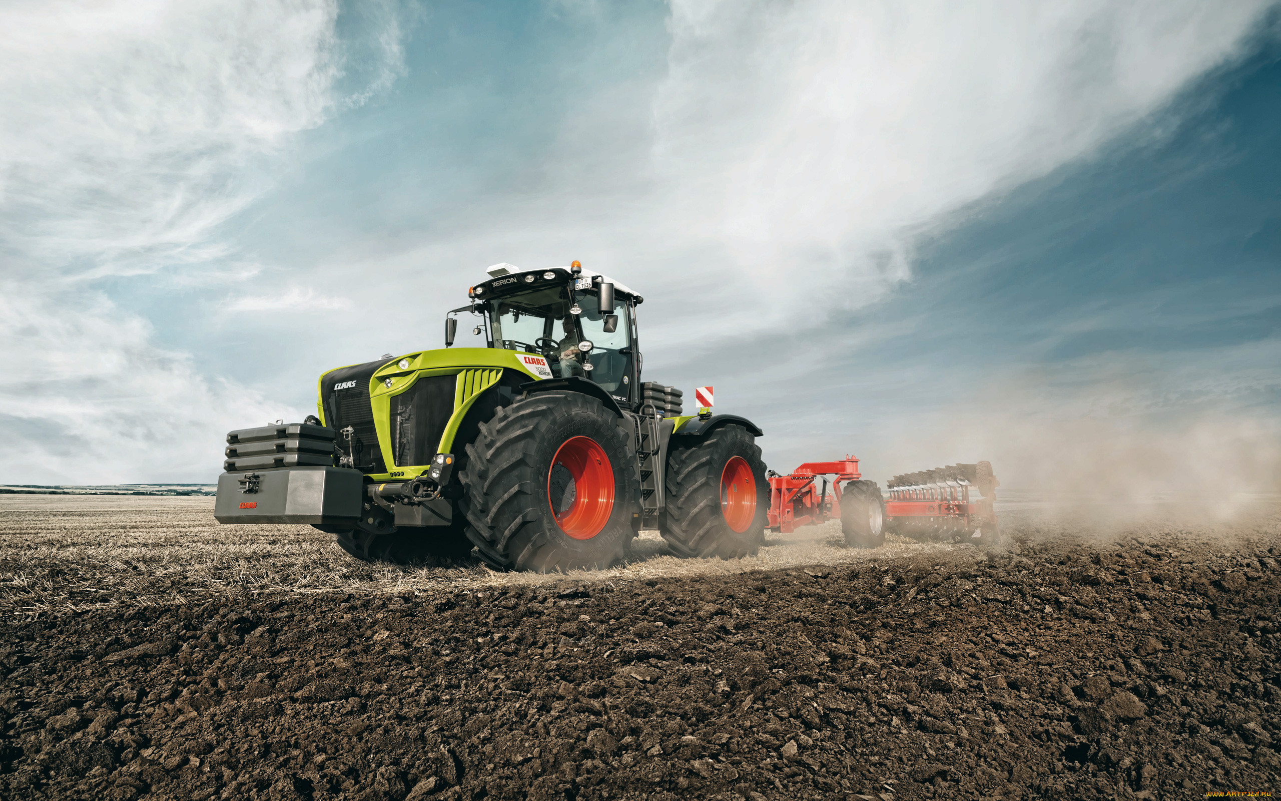 CLAAS Xerion 5000 New Holland